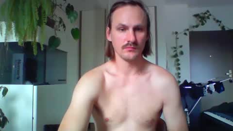 jankujan online show from September 13, 11:22 am