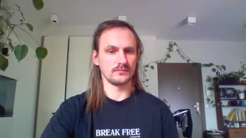 jankujan online show from March 3, 10:23 am