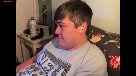 jaqenhghr online show from December 31, 8:48 am