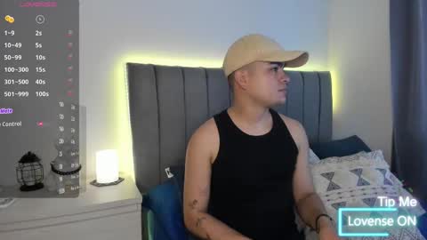 JARETHH online show from October 15, 11:07 am