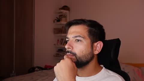 JAROD online show from August 4, 7:18 pm