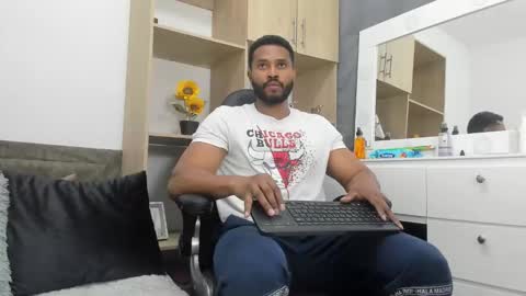 Snapshot of jason_fenix chatting on October 20, 5:28 pm Jason online show from October 20, 5:28 pm