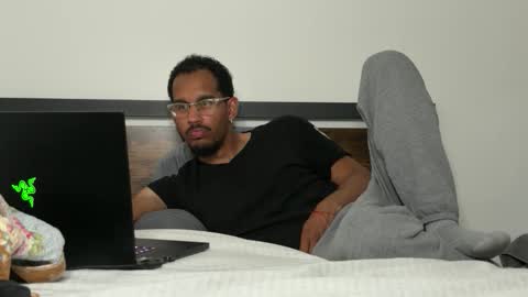  Jorge  online show from February 24, 5:19 am