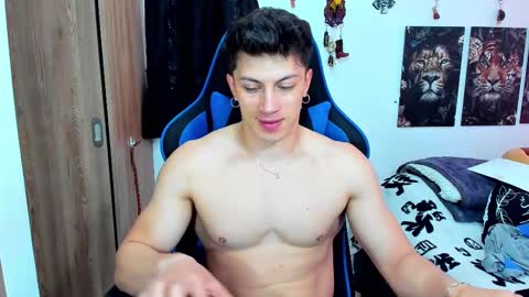 Javier online show from February 15, 5:50 pm