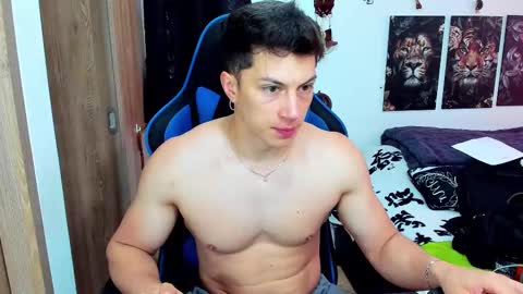 Javier online show from February 18, 5:00 pm