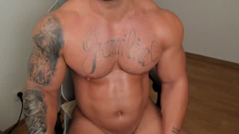 JaxonHunk online show from December 12, 1:53 am