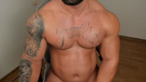JaxonHunk online show from December 10, 9:00 pm