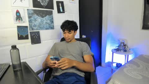 Jay online show from April 10, 6:48 pm