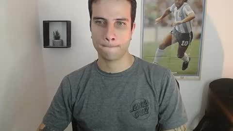 Jay Alvarrez online show from December 11, 6:16 pm