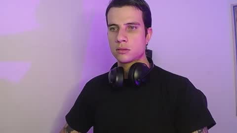 Jay Alvarrez online show from December 31, 2:36 pm