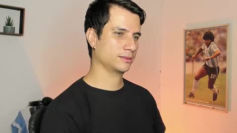 Jay Alvarrez online show from February 11, 9:25 pm