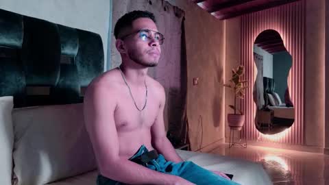 Jay online show from December 1, 8:01 pm