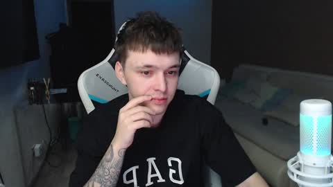 Jayce online show from December 13, 4:38 pm