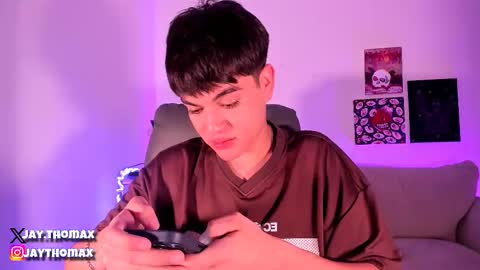 jaythomax online show from February 21, 12:38 am