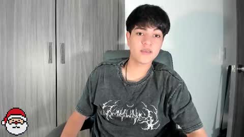 jaythomax online show from December 20, 9:44 pm