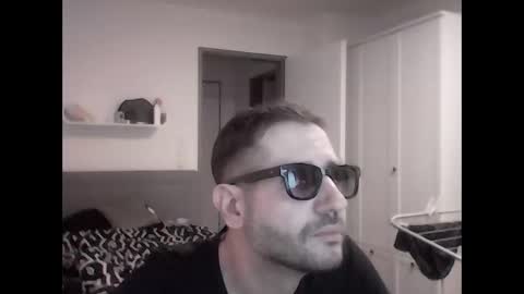 Snapshot of jby0791 chatting on October 19, 2:05 am jby0791 online show from October 19, 2:05 am