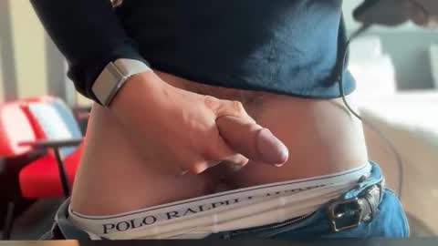 jchelseahood online show from September 12, 4:07 pm