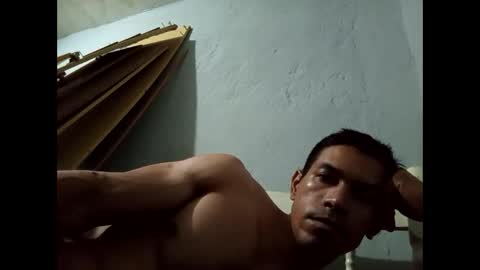 Tayler online show from April 5, 11:39 am