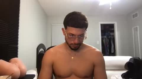 jeanwhitebianco online show from November 22, 12:43 am