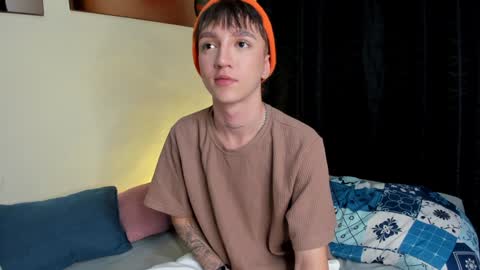 jero independent model online show from January 16, 6:35 am