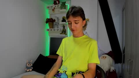 jero independent model online show from December 2, 11:21 pm