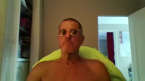 Snapshot of jerflor chatting on September 19, 4:18 pm jerflor online show from September 19, 4:18 pm