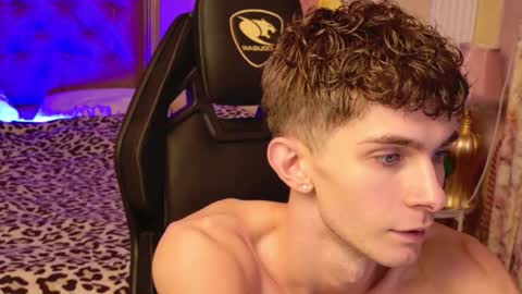 Jerry  online show from December 18, 1:01 am