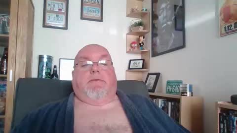 Snapshot of jerseyhammer01 chatting on September 16, 7:42 am Harry online show from September 16, 7:42 am