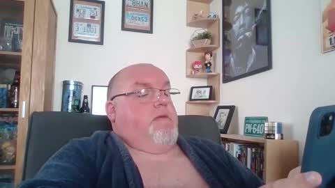 Snapshot of jerseyhammer01 chatting on September 20, 8:47 am Harry online show from September 20, 8:47 am