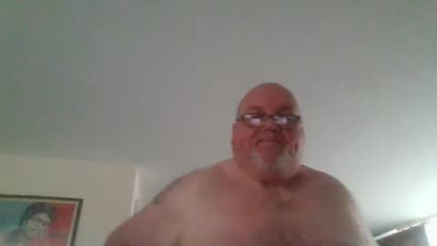 Snapshot of jerseyhammer01 chatting on December 10, 10:17 am Harry online show from December 10, 10:17 am