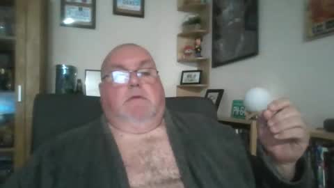 Snapshot of jerseyhammer01 chatting on January 17, 8:34 am Harry online show from January 17, 8:34 am