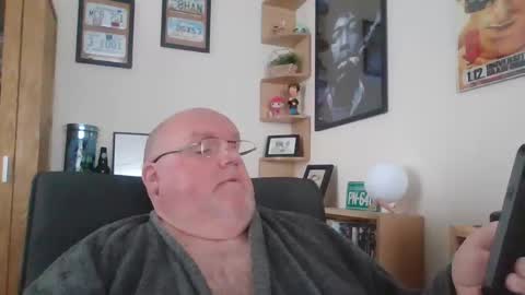 Snapshot of jerseyhammer01 chatting on March 2, 9:10 am Harry online show from March 2, 9:10 am