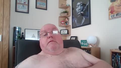 Snapshot of jerseyhammer01 chatting on March 9, 10:19 am Harry online show from March 9, 10:19 am