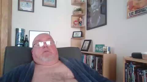 Snapshot of jerseyhammer01 chatting on September 12, 7:52 am Harry online show from September 12, 7:52 am