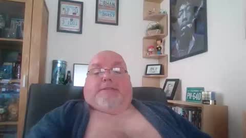 Snapshot of jerseyhammer01 chatting on October 5, 10:41 am Harry online show from October 5, 10:41 am