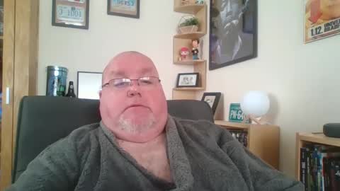 Snapshot of jerseyhammer01 chatting on February 7, 8:55 am Harry online show from February 7, 8:55 am