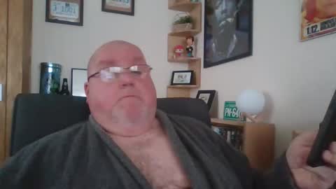 Snapshot of jerseyhammer01 chatting on March 1, 8:25 am Harry online show from March 1, 8:25 am