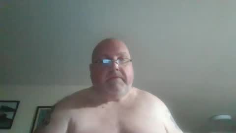 Snapshot of jerseyhammer01 chatting on January 3, 1:16 am Harry online show from January 3, 1:16 am