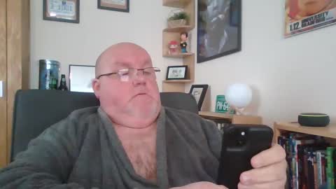 Snapshot of jerseyhammer01 chatting on February 20, 8:50 am Harry online show from February 20, 8:50 am