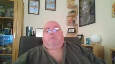 Snapshot of jerseyhammer01 chatting on January 16, 8:54 am Harry online show from January 16, 8:54 am