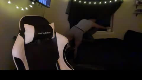 jexrs online show from December 1, 8:50 am