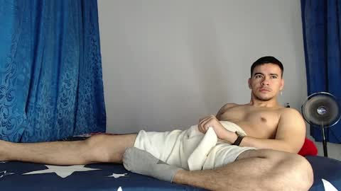 Juan David online show from April 4, 11:18 am