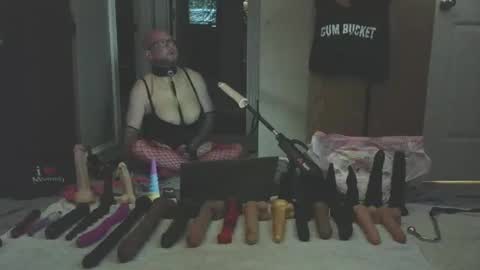 Nasty Cumslut online show from October 5, 12:42 pm