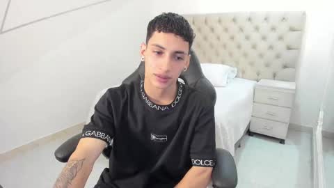 jhoanleandro online show from September 21, 6:13 am