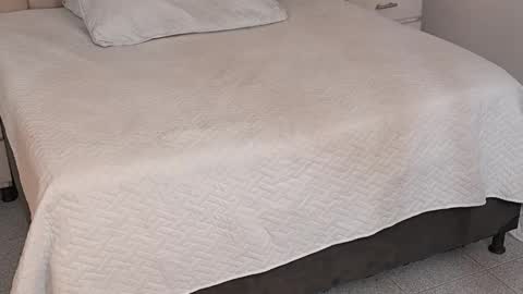 jhoanleandro online show from February 16, 8:01 am