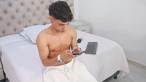 jhoanleandro online show from March 8, 6:17 am