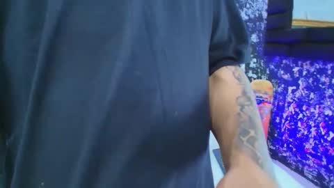 jhoanleandro online show from February 17, 4:20 am