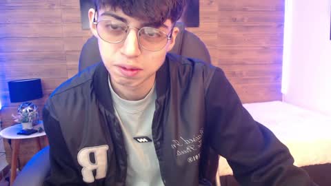 Jhoel online show from December 6, 12:49 pm