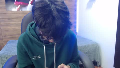 Jhoel online show from January 11, 12:50 pm