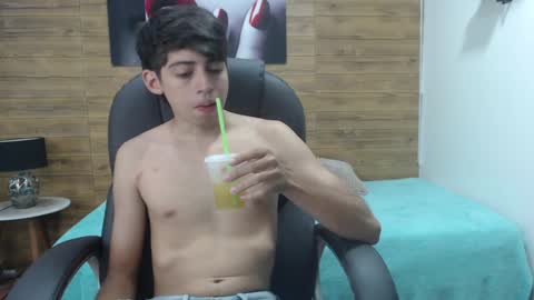 Jhoel online show from February 5, 1:11 pm